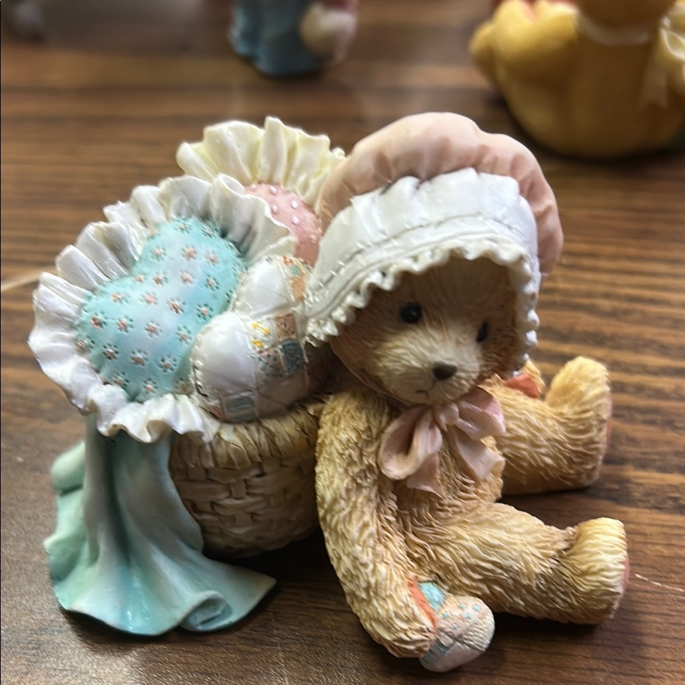 Hamilton Jasmine Figurine with Pastel Accents